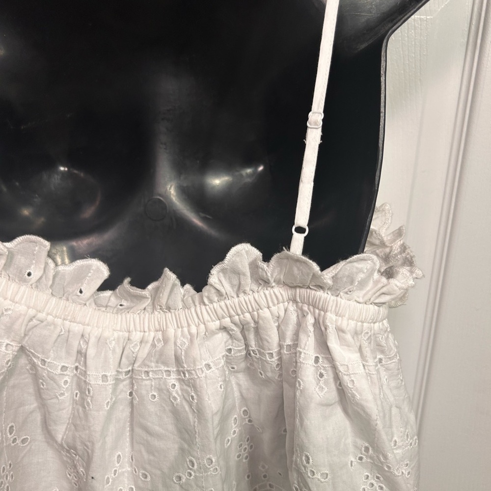 Nwt Topshop white eyelet flouncy top - Picture 9 of 11